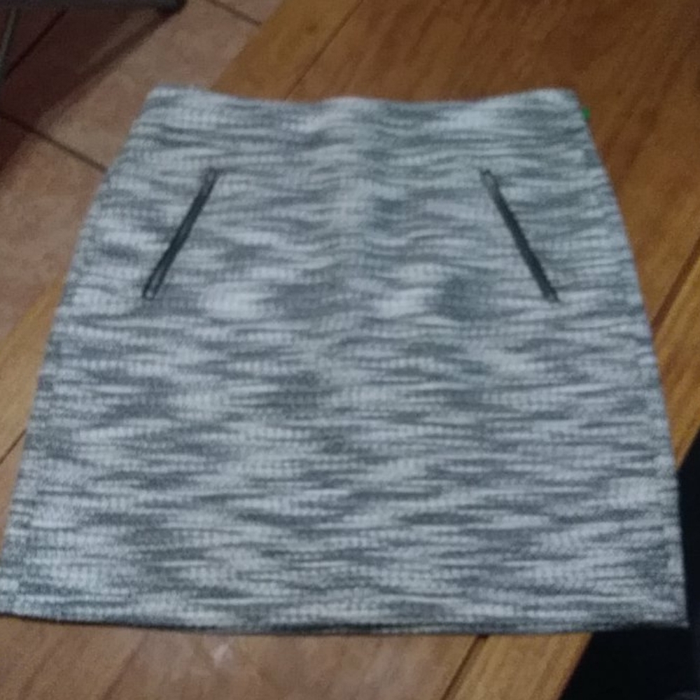 Loft Skirt size 4